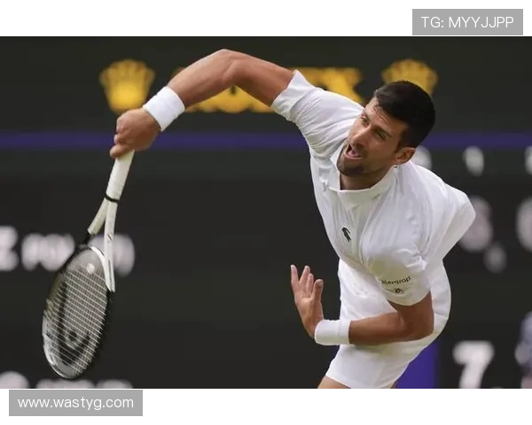 德约科维奇豪取赛季第八冠再创纪录年轻新星强势崛起网坛格局或将重塑