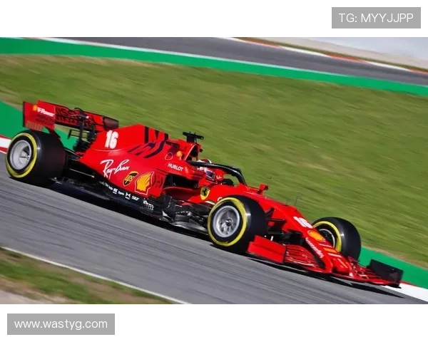 F1赛季精彩回顾 车手争夺激烈 新规则对比赛影响深远 F1赛季精彩回顾 车手争夺激烈 新规则对比赛影响深远